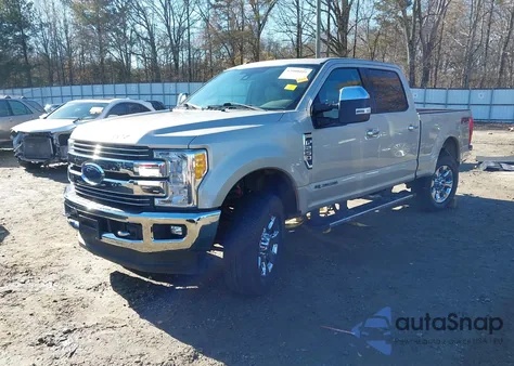 2017 Ford F-250 Lariat z USA, uszkodzony, nr VIN 1FT7W2BT1HEC18253
